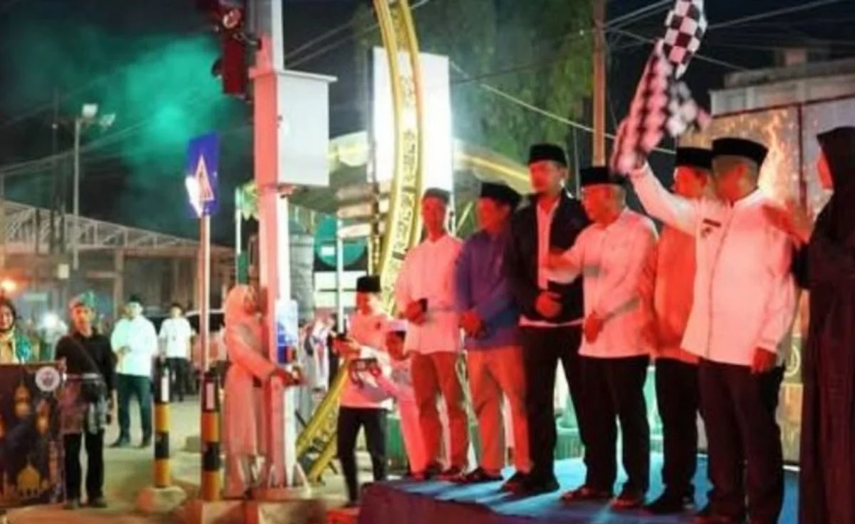 Bupati Tanah Laut H Rahmat Trianto membuka Islamic Expo peringatan Tahun Baru Islam 1448 Hijriah di Halaman Pertasi Kencana.