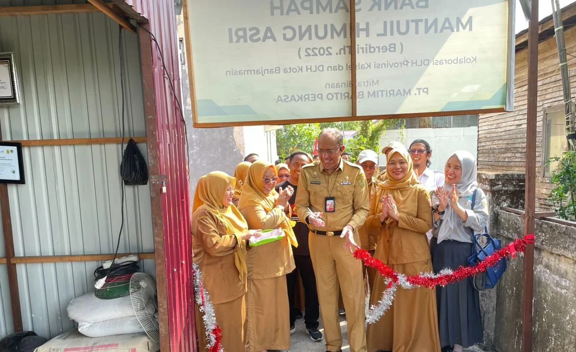 Peresmian gudang Bank Sampah Mantuil Asri oleh PT Maritim Barito Perkasa dan Pemko Banjarmasin