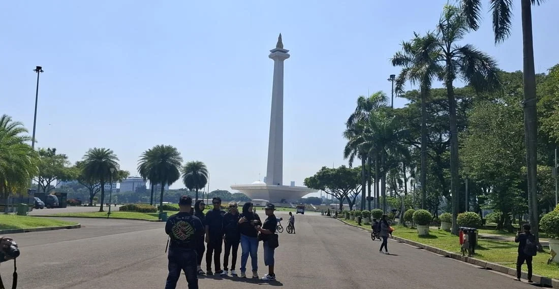Suasana wisatawan mengunjungi tempat wisata di Jakarta saat liburan