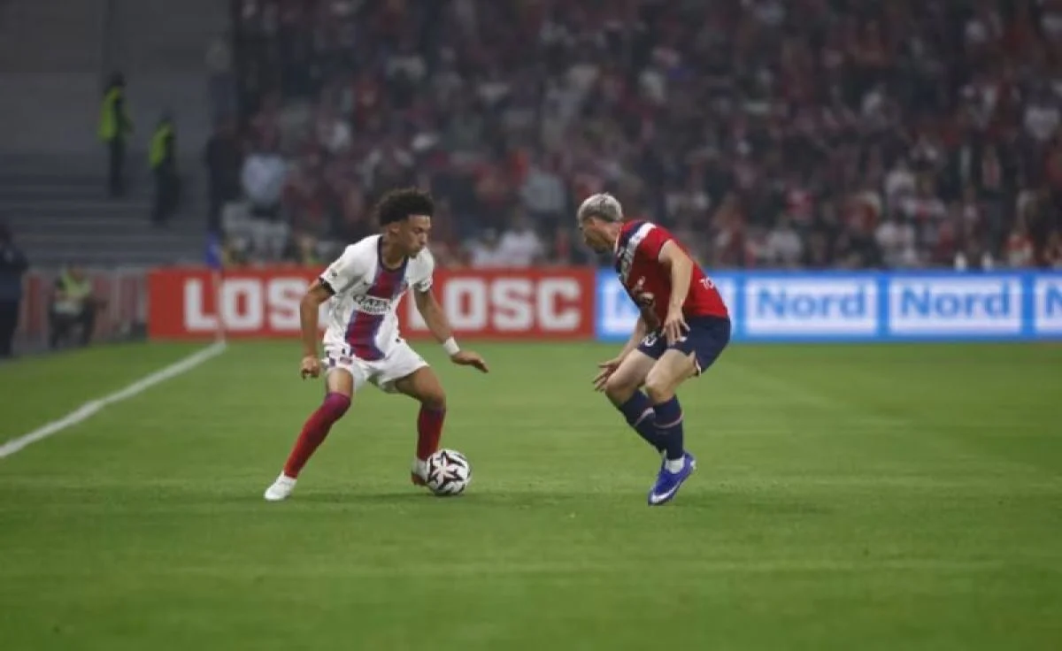 Aksi pertandingan pekan kedua Ligue 1 antara PSG dan Lille yang berakhir imbang 2-2