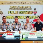 Barang bukti narkoba jenis sabu dan ekstasi yang diamankan pihak kepolisian.