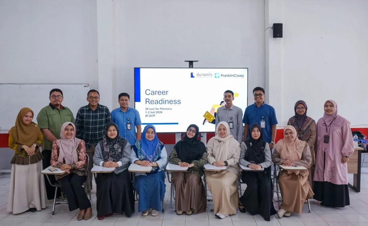 Dosen ULM mengikuti Pelatihan Kesiapan Karier untuk mendampingi mahasiswa penerima beasiswa IBFL Adaro