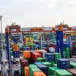 Empat unit E-RTG baru memperkuat operasional bongkar muat di Terminal Petikemas Banjarmasin