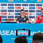 Kapten Timnas Indonesia Rizky Ridho memberikan keterangan pers jelang laga Piala AFF 2026
