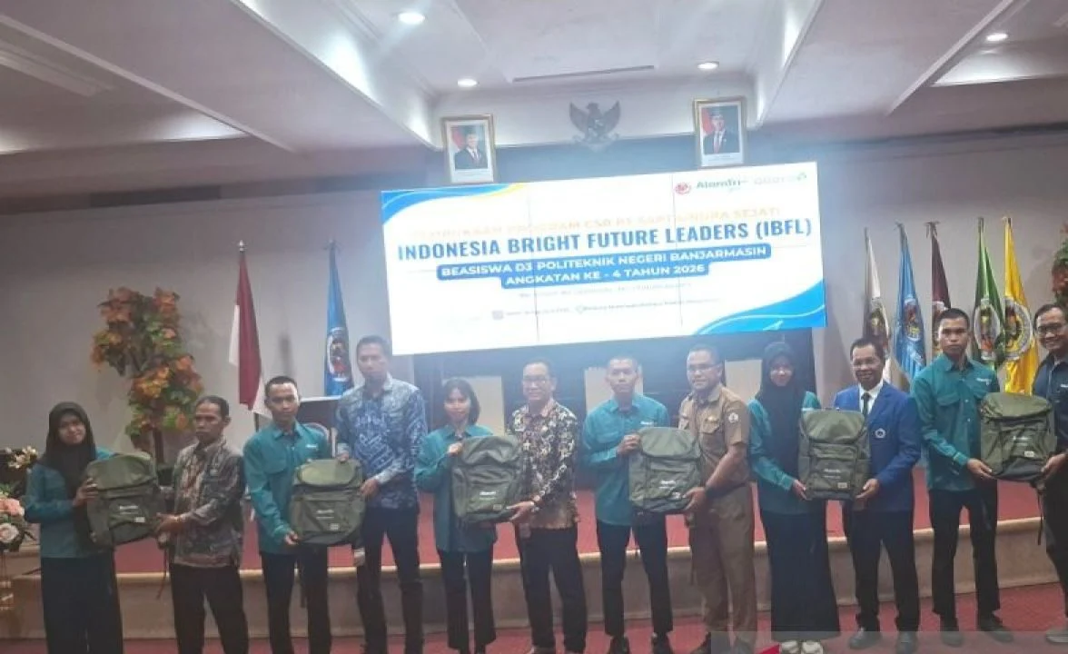 Pembukaan program beasiswa CSR IBFL Angkatan ke-4 PT Saptaindra Sejati di kampus Poliban Banjarmasin