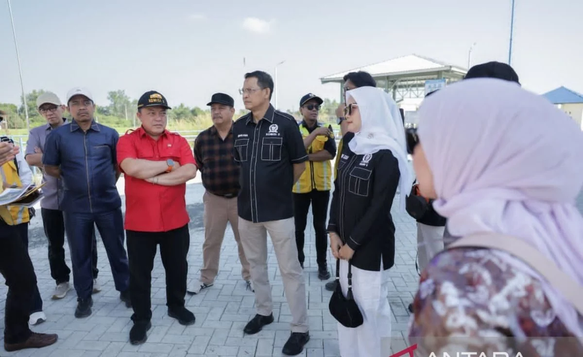 Peninjauan pembangunan Instalasi Pengolahan Air Mekarsari oleh Komisi III DPRD Kalsel di Barito Kuala