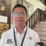 Plt Kepala Dinas Sosial Banjarmasin memberikan penjelasan terkait penyaluran bantuan pangan