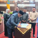 Rapat Paripurna DPRD Kabupaten Kotabaru untuk pengesahan dua Raperda penting