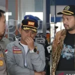 Evakuasi korban kecelakaan kapal KM Virgo Transport 8 di Pelabuhan Trisakti Banjarmasin