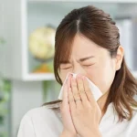 Ilustrasi pemeriksaan medis untuk mendeteksi virus influenza pada pasien anak