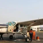 Petugas BMKG melakukan pemantauan kondisi cuaca untuk mendukung Operasi Modifikasi Cuaca di wilayah Kalimantan Tengah.