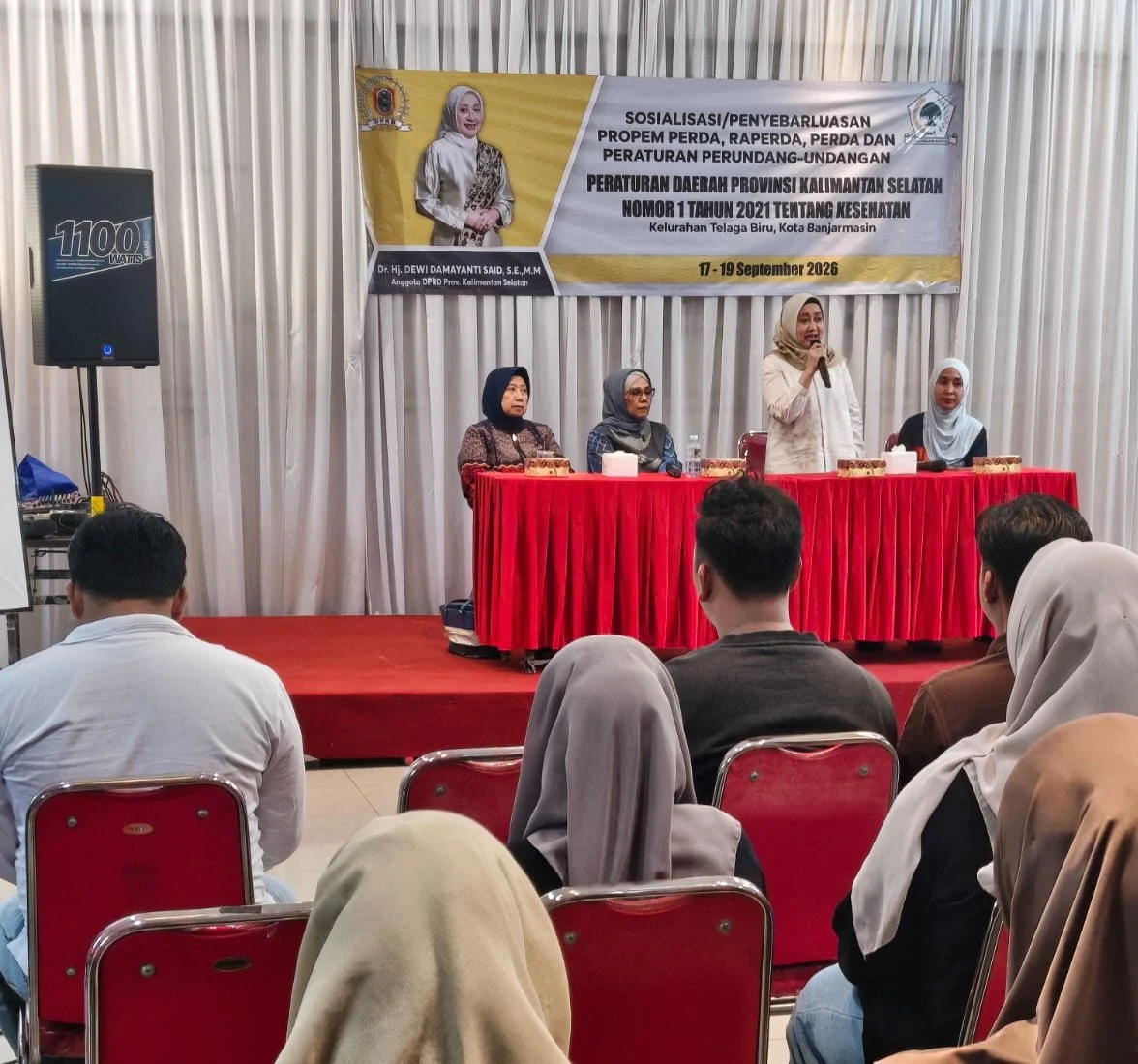 Sosialisasi Perda Kesehatan oleh Anggota DPRD Kalsel Dewi Damayanti Said bersama pemuda di Banjarmasin