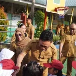 Suasana sekolah di Pontianak saat pembelajaran tatap muka kembali dimulai