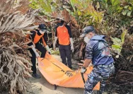 Evakuasi jasad korban Kapal Virgo Transport 8 oleh Tim SAR Gabungan