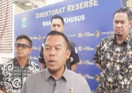 Ilustrasi proses evakuasi korban kecelakaan laut dan kapal tenggelam di Laut Jawa.