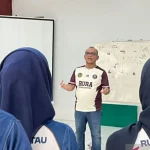 Petugas Rutan Kelas IIB Rantau saat mengikuti pengarahan mengenai peningkatan pelayanan administrasi.