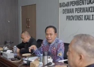 Suasana rapat Pansus DPRD Kalimantan Selatan saat membahas perubahan tata tertib dewan.
