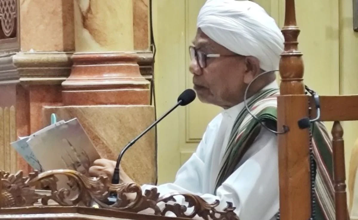 Tuan Guru H Madyan Noor Mar'ie saat memberikan tausyiah di Banjarmasin